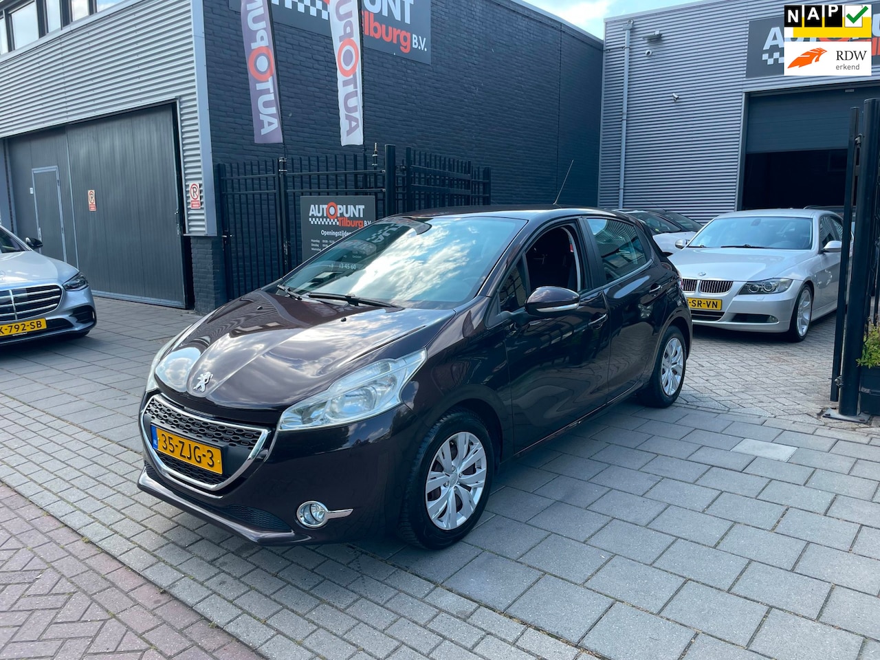 Peugeot 208 - 1.2 VTi Envy 3e Eigenaar! Airco Navi PDC NAP APK - AutoWereld.nl