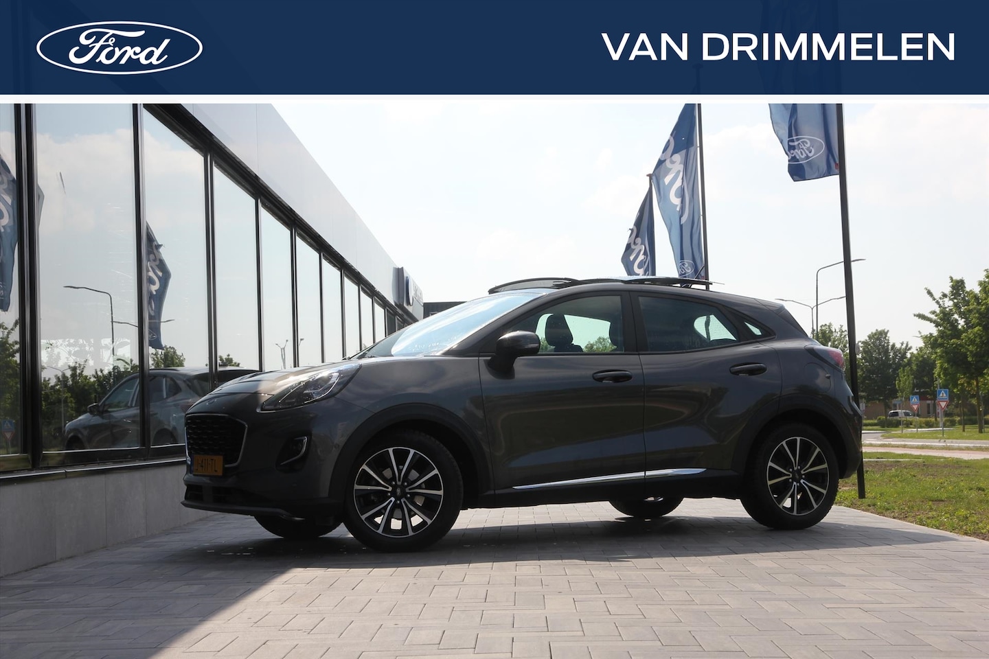 Ford Puma - 1.0i Ecoboost 125pk automaat Titanium | Trekhaak | Massage stoelen | Panorama dak | Parkee - AutoWereld.nl