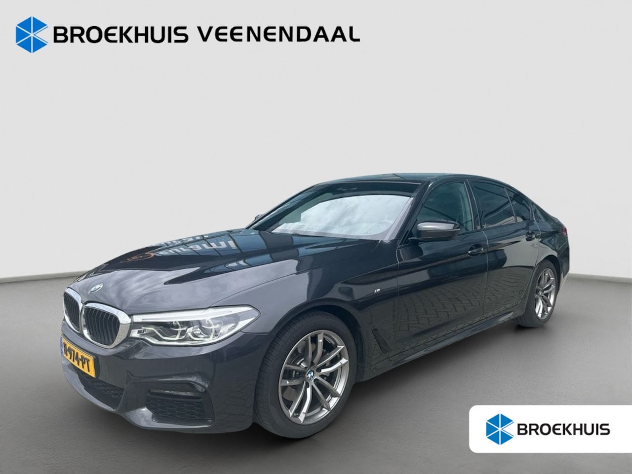 BMW 5-serie - 520i High Executive M Sport | Camera | Cruise Control | Stoelverwarming | Bluetooth | Navi - AutoWereld.nl