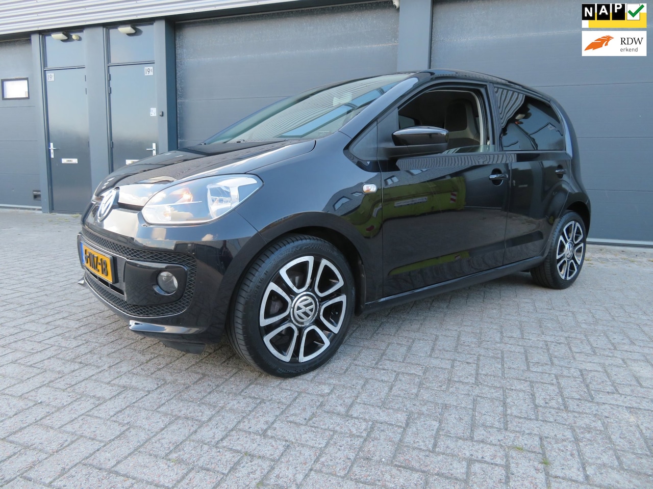 Volkswagen Up! - 1.0 high up! BlueMotion 5 deurs airco - AutoWereld.nl