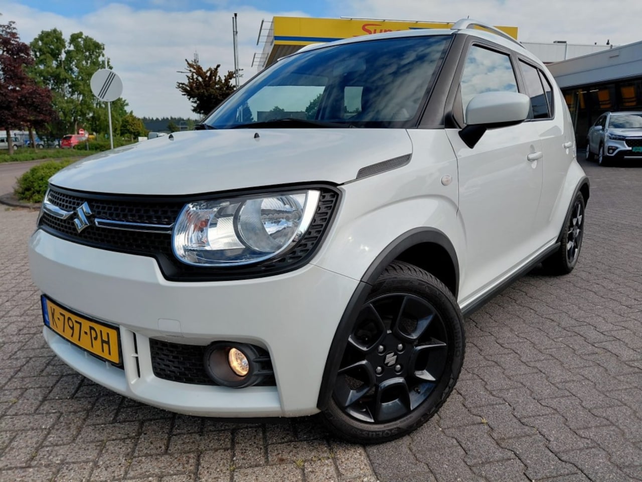 Suzuki Ignis - 1.2 SELECT CARPLAY CAMERA NAVI AIRCO - AutoWereld.nl