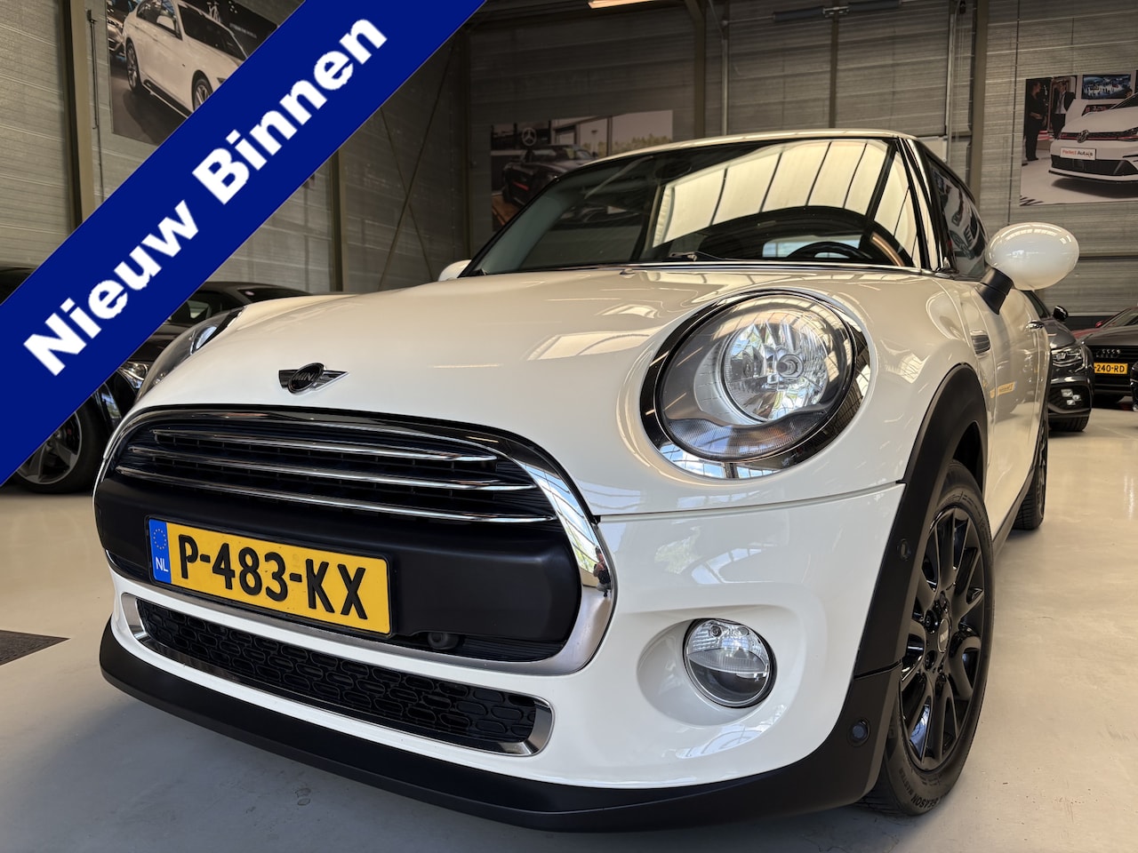 MINI One - Mini 1.2 Chili Cruise, Stoelverwarming, PDC - AutoWereld.nl