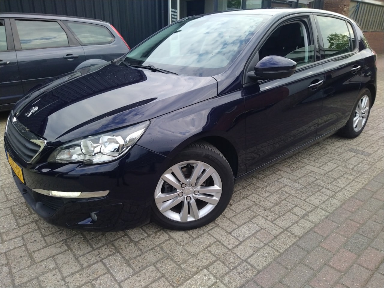 Peugeot 308 - 1.2 VTi Active 1.2 VTi Active - AutoWereld.nl