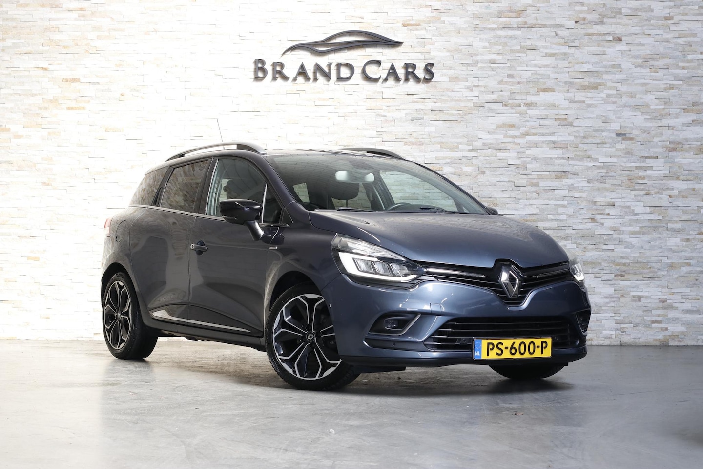 Renault Clio Estate - 0.9 TCe Bose | Camera | Keyless | PDC | Stoelverw. | Nette auto | - AutoWereld.nl