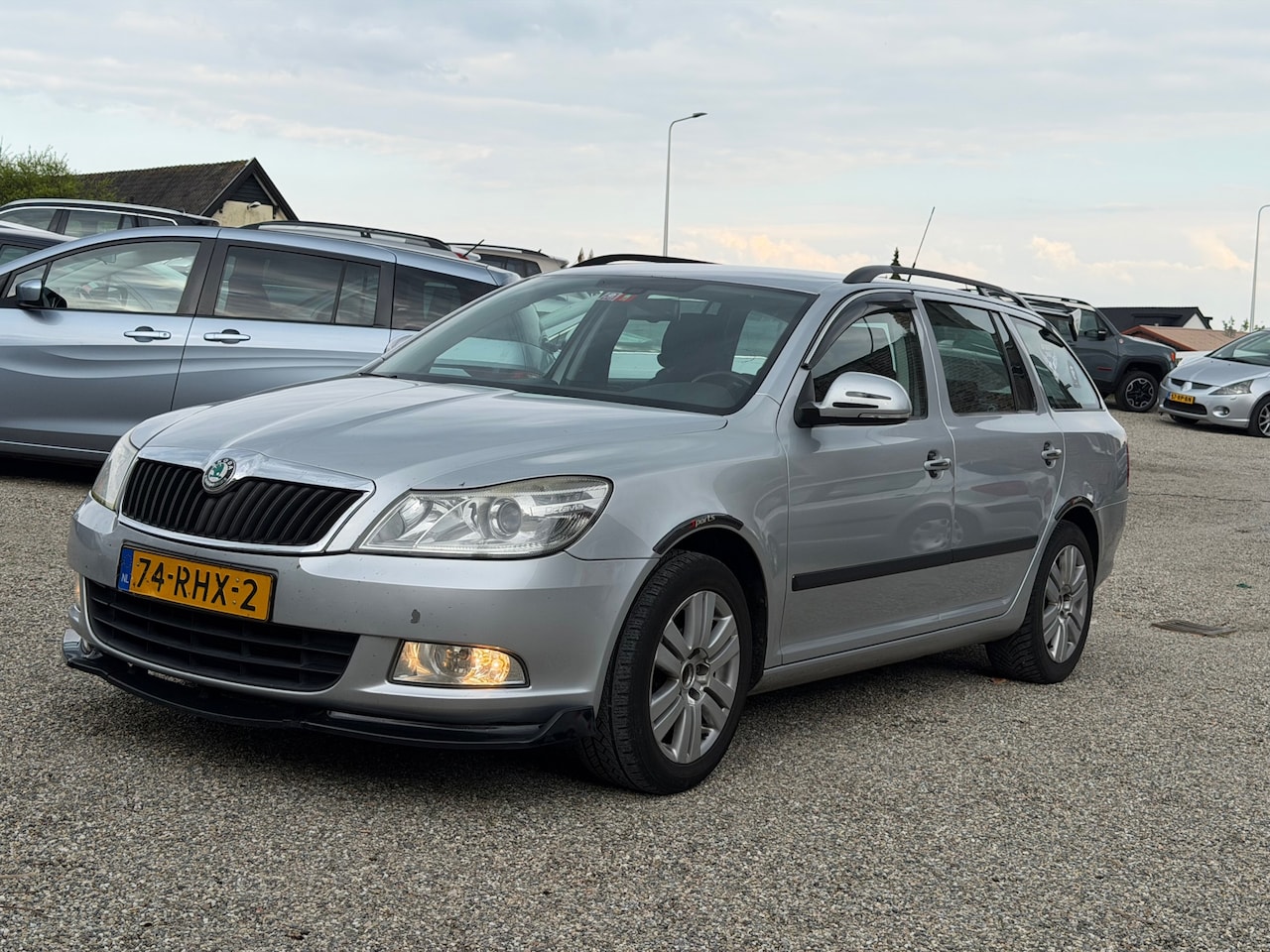 Skoda Octavia Combi - 1.2 TSI Ambition Business Line Nieuwe Distributie en Waterpomp Dealer Onderhouden Nieuwe A - AutoWereld.nl