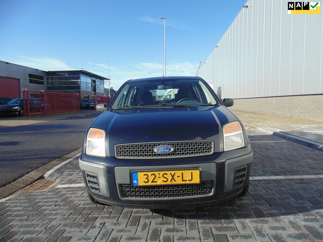 Ford Fusion - 1.4-16V Comfort met airco trekhaak - AutoWereld.nl