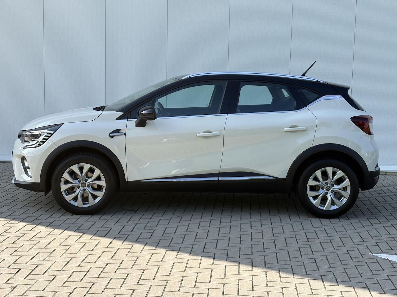 Renault Captur - 1.0 TCe 100 Intens | LED Pure vision | Keyless | stoelverwarming | Carplay | Navi