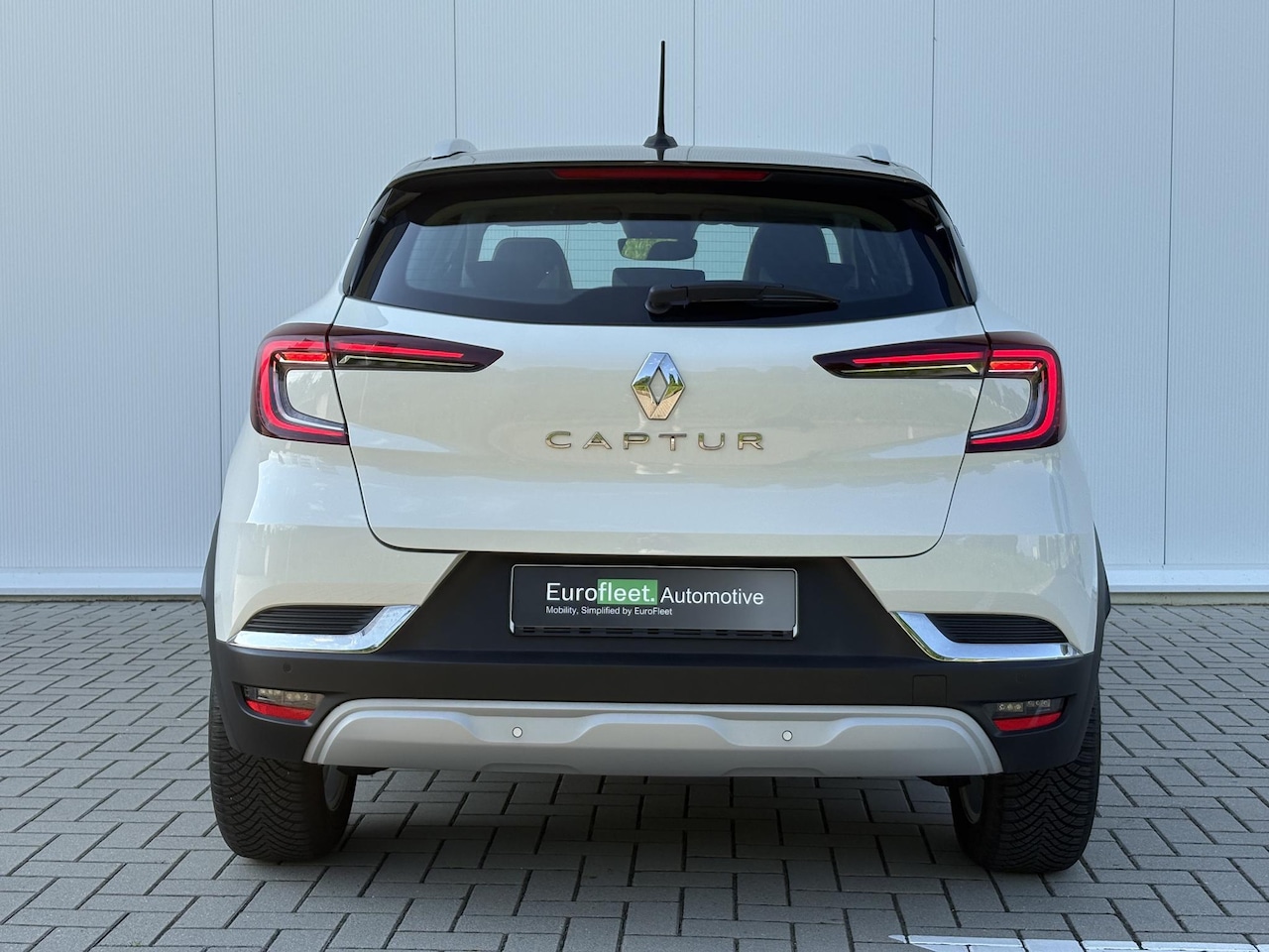 Renault Captur - 1.0 TCe 100 Intens | LED Pure vision | Keyless | stoelverwarming | Carplay | Navi