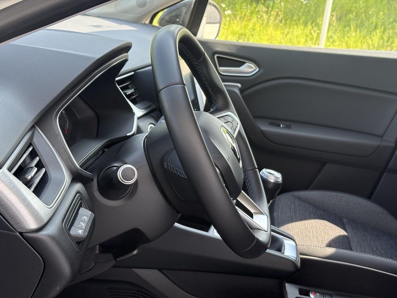 Renault Captur - 1.0 TCe 100 Intens | LED Pure vision | Keyless | stoelverwarming | Carplay | Navi