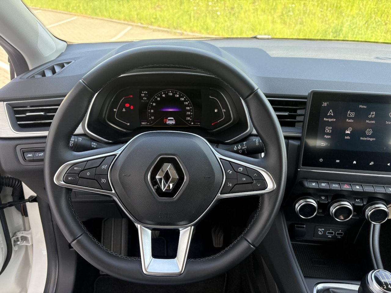 Renault Captur - 1.0 TCe 100 Intens | LED Pure vision | Keyless | stoelverwarming | Carplay | Navi