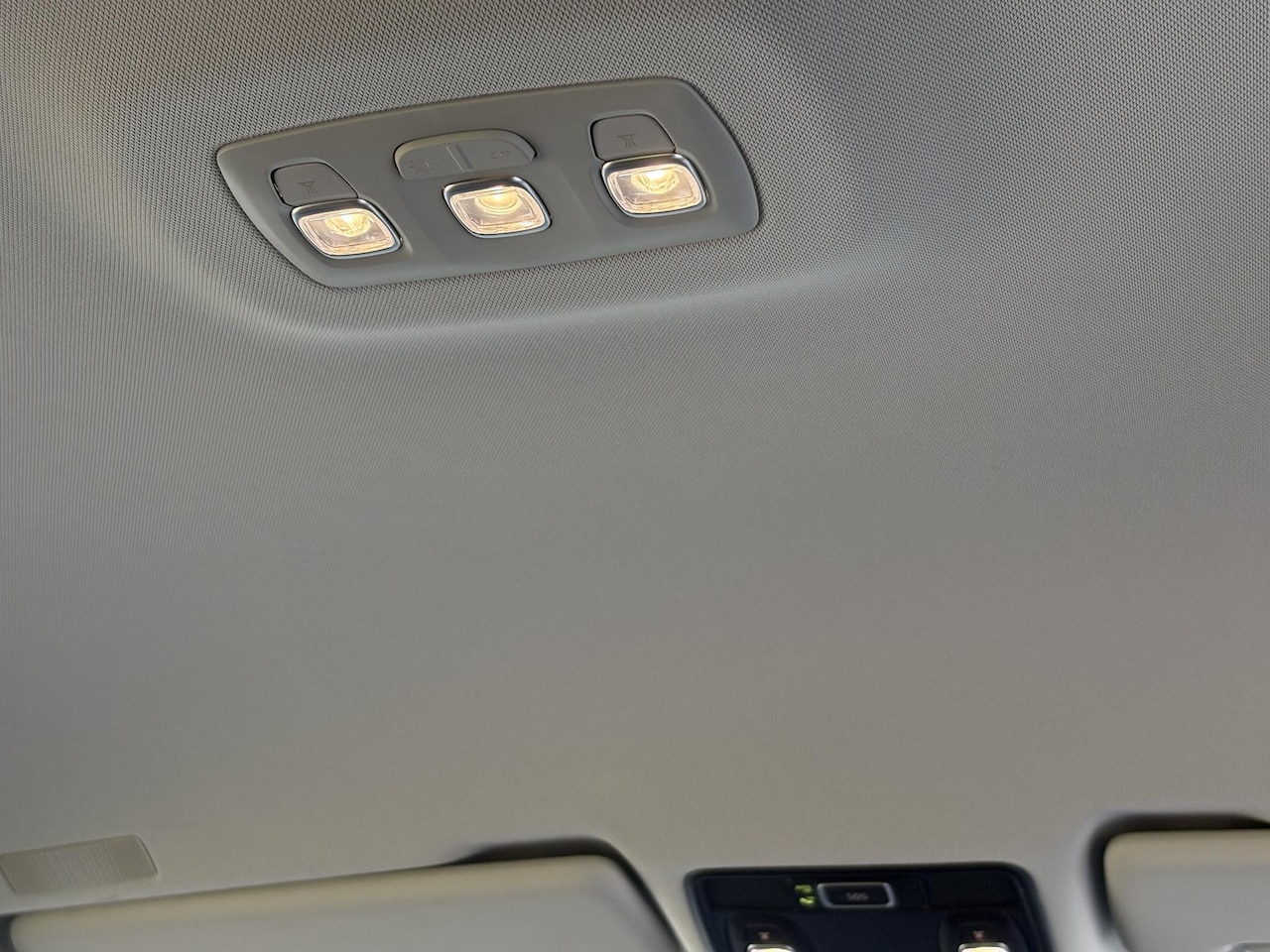 Renault Captur - 1.0 TCe 100 Intens | LED Pure vision | Keyless | stoelverwarming | Carplay | Navi
