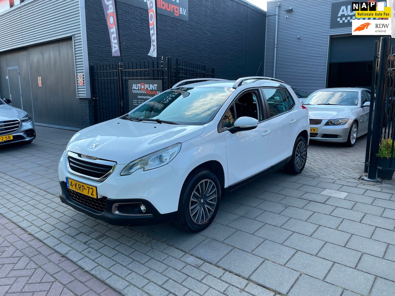 Peugeot 2008 - 1.2 VTi Active 2e Eigenaar! Trekhaak Airco NAP APK - AutoWereld.nl