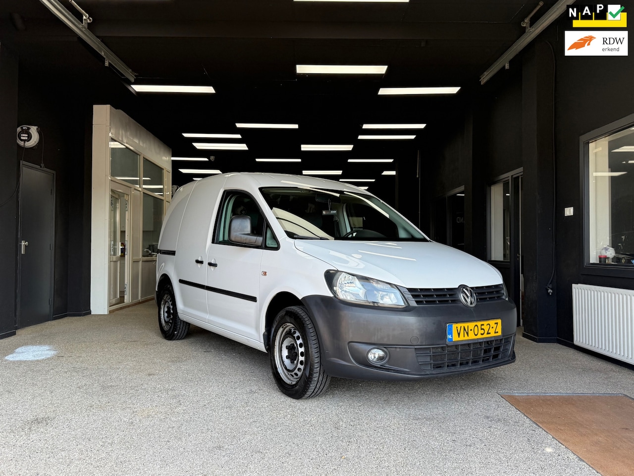 Volkswagen Caddy - 1.6 TDI Airco/Elektrisch Pakket - AutoWereld.nl