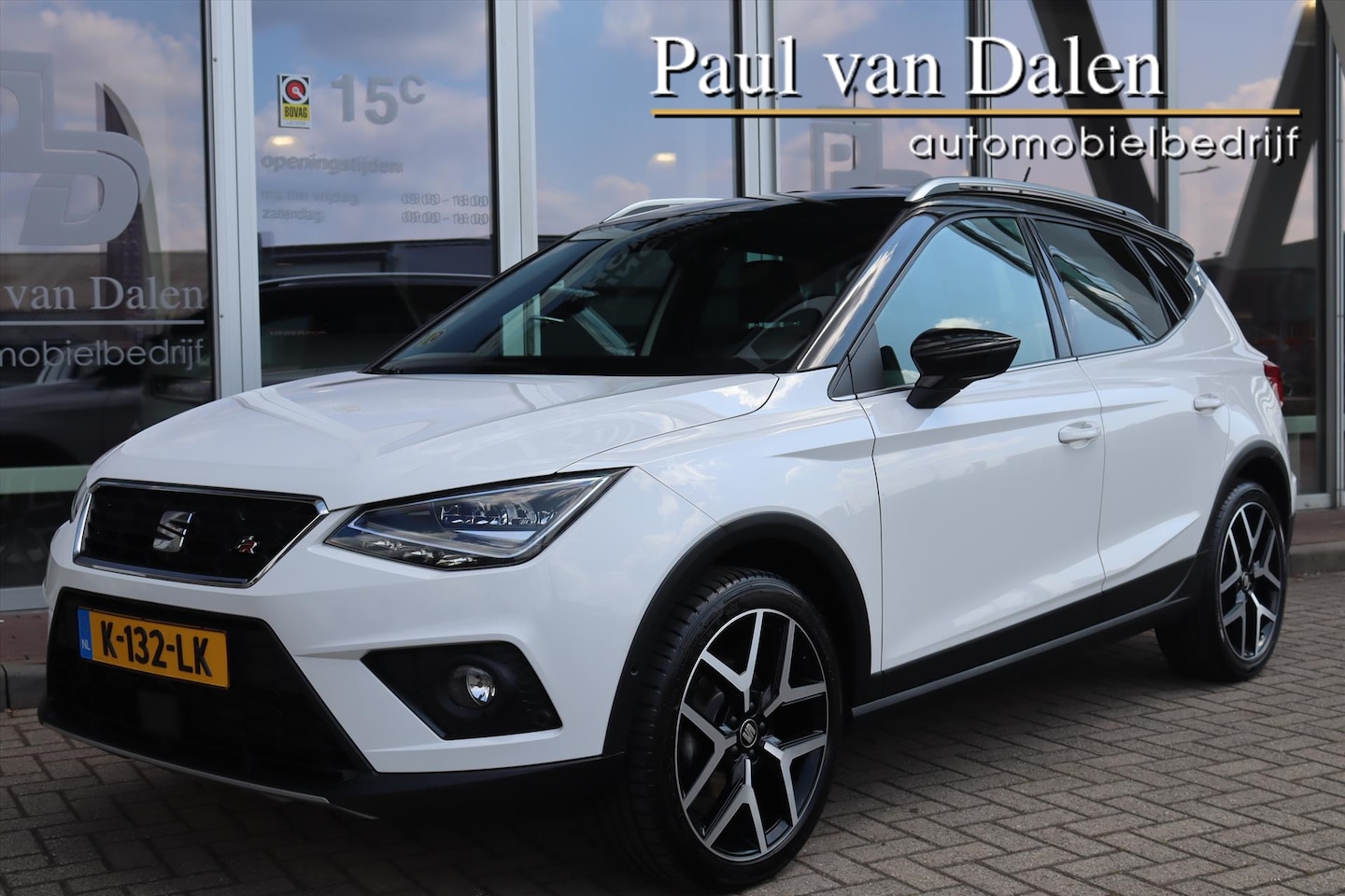 SEAT Arona - 1.0TSI FR BUSINESS INTENS PLUS Trekhaak | Navi | Adapt.Cruise | Virtual Cockp. | Camera | - AutoWereld.nl