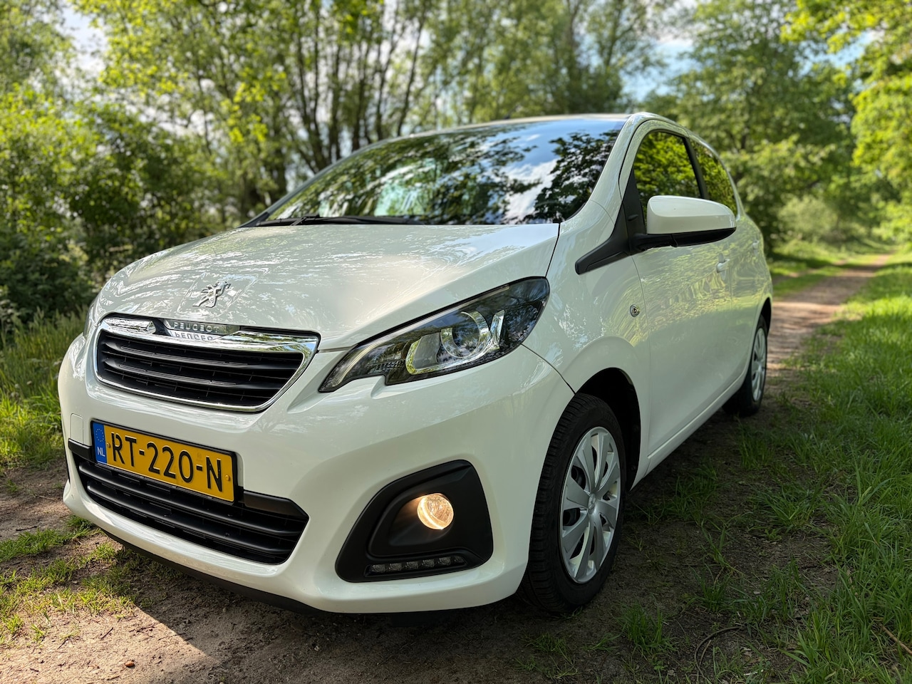 Peugeot 108 - 1.0 e-VTi Active/Dealer onderh./LED/Airco/Elek. r/NEW APK! - AutoWereld.nl