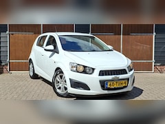 Chevrolet Aveo - 1.4 LT | Dealer onderhouden | Bluetooth | Trekhaak | Automaat |