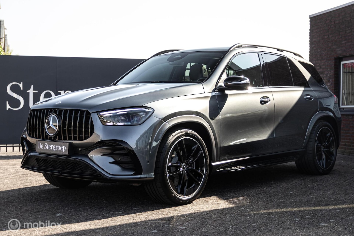 Mercedes-Benz GLE-Klasse - 400 e 4MATIC AMG Sport Edition Premium Plus 53 AMG optiek - AutoWereld.nl