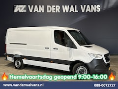 Mercedes-Benz Sprinter - 316 CDI 163pk L2H1 Achterwiel aandrijving Euro6 Airco | 2800kg Trekhaak | Camera | Apple C