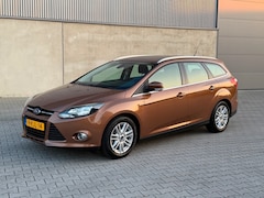 Ford Focus Wagon - 1.0 EcoBoost Titanium APK 04-05-2027+NAVIGATIE+CRUISE+PDC+TREKHAAK