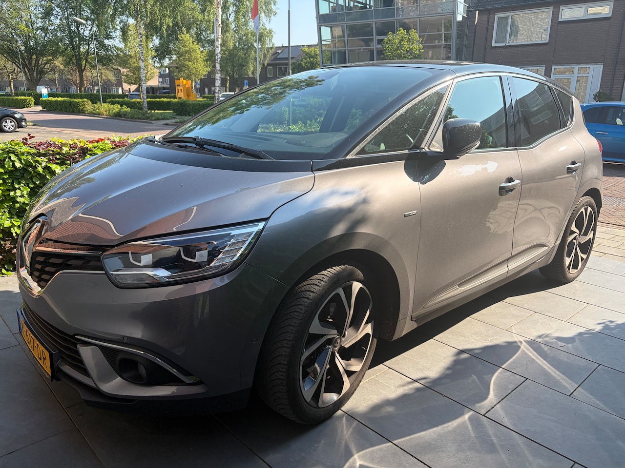 Renault Scénic - 1.3 TCe Bose - AutoWereld.nl