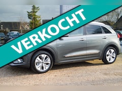 Kia e-Niro - DynamicLine 64 kWh | Half leder | stoel en stuur verwarming