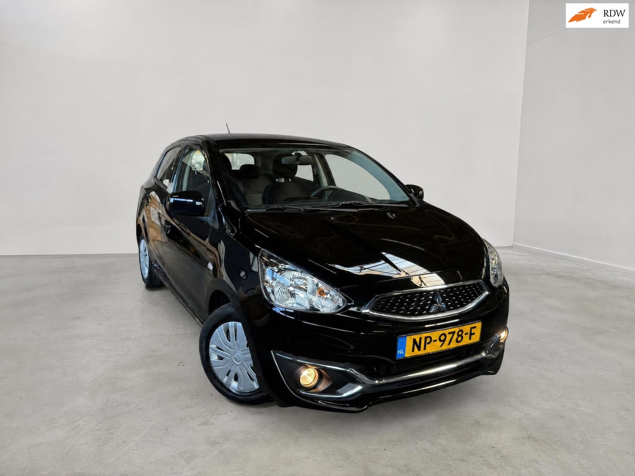 Mitsubishi Space Star - 1.0 Cool+|1E EIG.|LAGE KM|NAP|AIRCO|ELEK RAMEN SPIEG.|INRUIL & LEASE MOGELIJK - AutoWereld.nl
