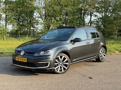 Volkswagen Golf - 1.4 TSI GTE /Pano/PDC/Cruise/Carplay/18''/Clima/