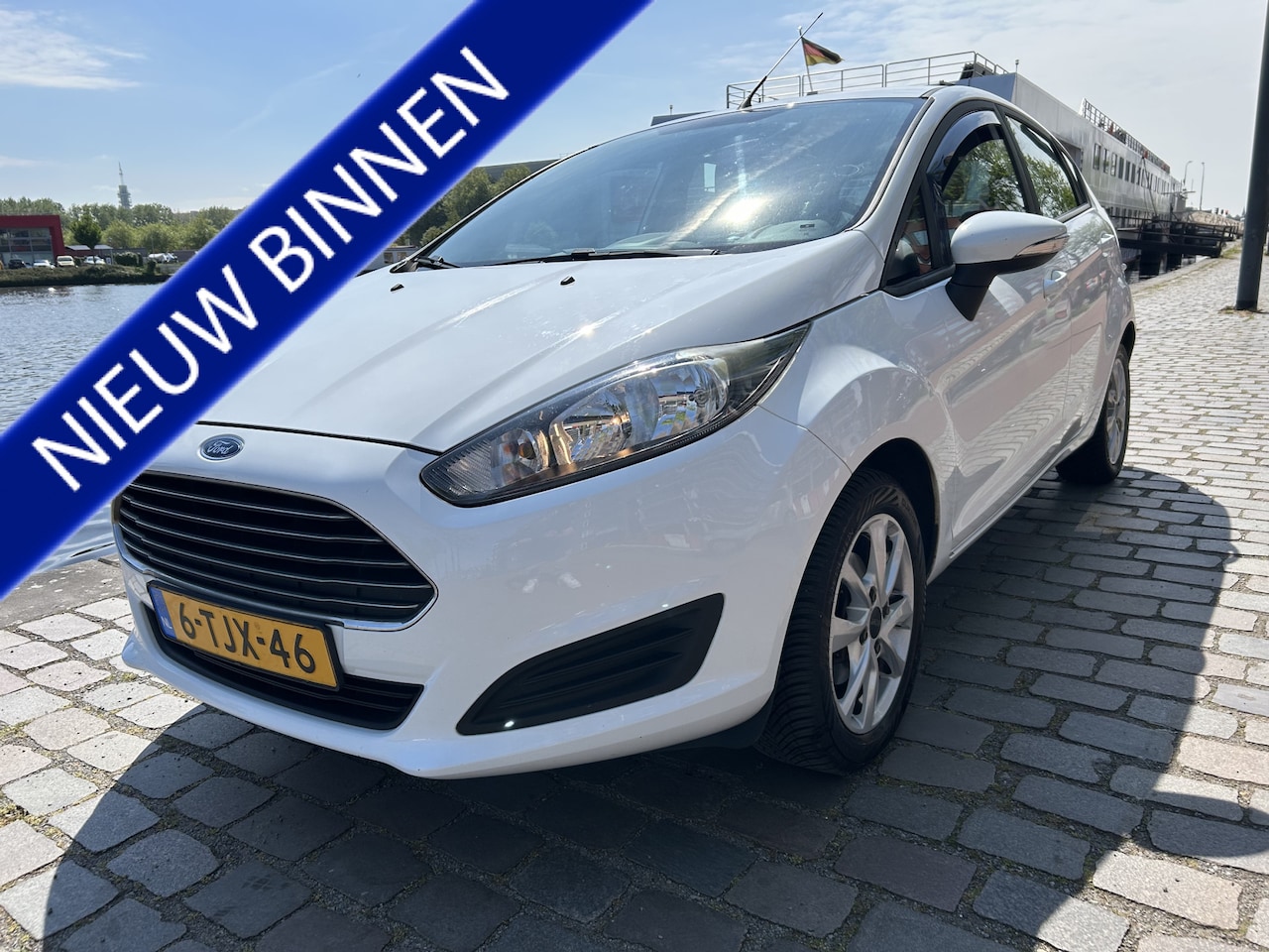 Ford Fiesta - 1.0 Style 5 Deurs Navigatie Airco/ecc - AutoWereld.nl