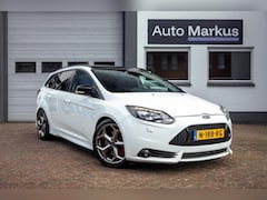 Ford Focus Wagon - 2.0 EcoBoost ST-3|Recaro|Camera|Keyless|Leder