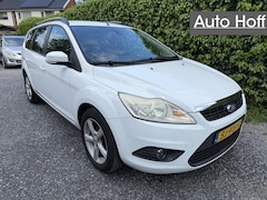 Ford Focus Wagon - 1.6 Trend | Airco | Cruise Control | Elekt. Ramen | LMV | Trekhaak | Privacy Glass | APK t