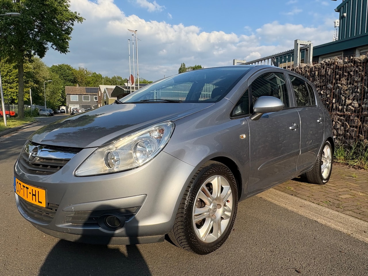 Opel Corsa - 1.2-16V Enjoy 1.2-16V Enjoy - AutoWereld.nl