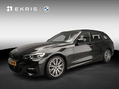 BMW 3-serie Touring - 330i xDrive M-Sportpakket | LED | Leder | Navigatie | Active cruise | Schuifdak | Trekhaak