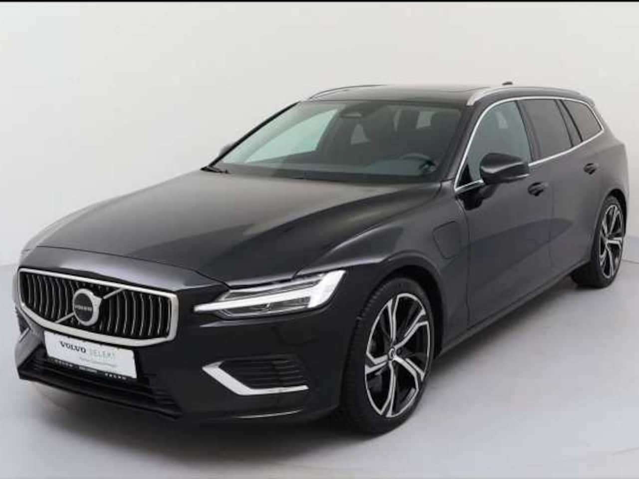 Volvo V60 - 2.0 T8 Plug-in hybrid AWD Plus Bright ** FULL OPTIONS, TREKH, PANO, MEMORY ** 1e EIG - UNF - AutoWereld.nl