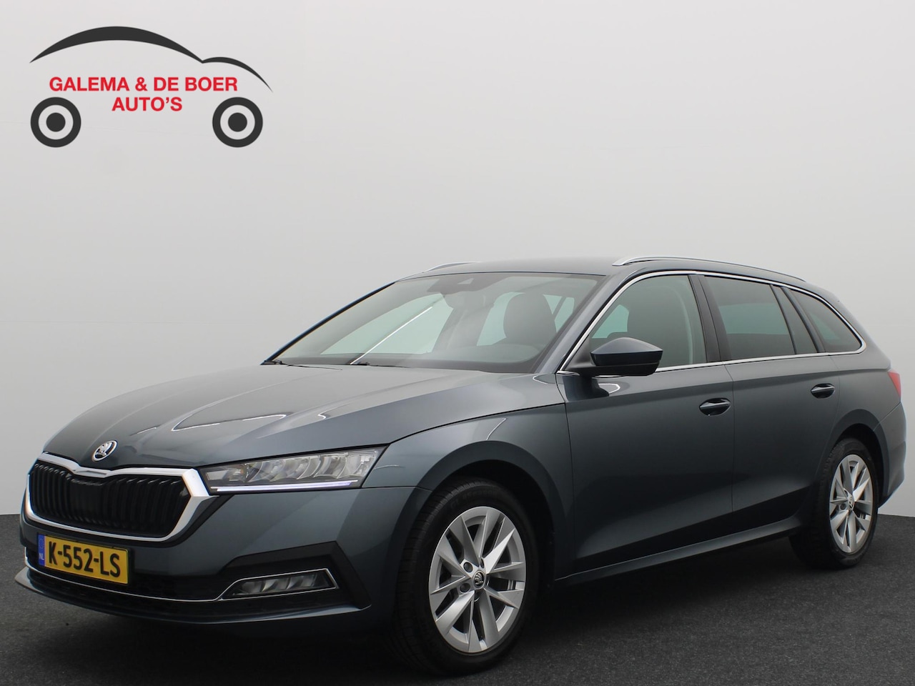 Skoda Octavia Combi - 1.0 e-TSI Business Edition AUTOMAAT / TREKHAAK / FULL LED / NAVI / CARPLAY / CLIMA / PDC / - AutoWereld.nl