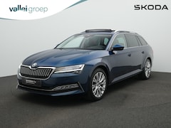 Skoda Superb - 1.4 TSI iV 218 pk Style | Panoramadak | Trekhaak | Geheugenstoel | Adaptief onderstel | Ma