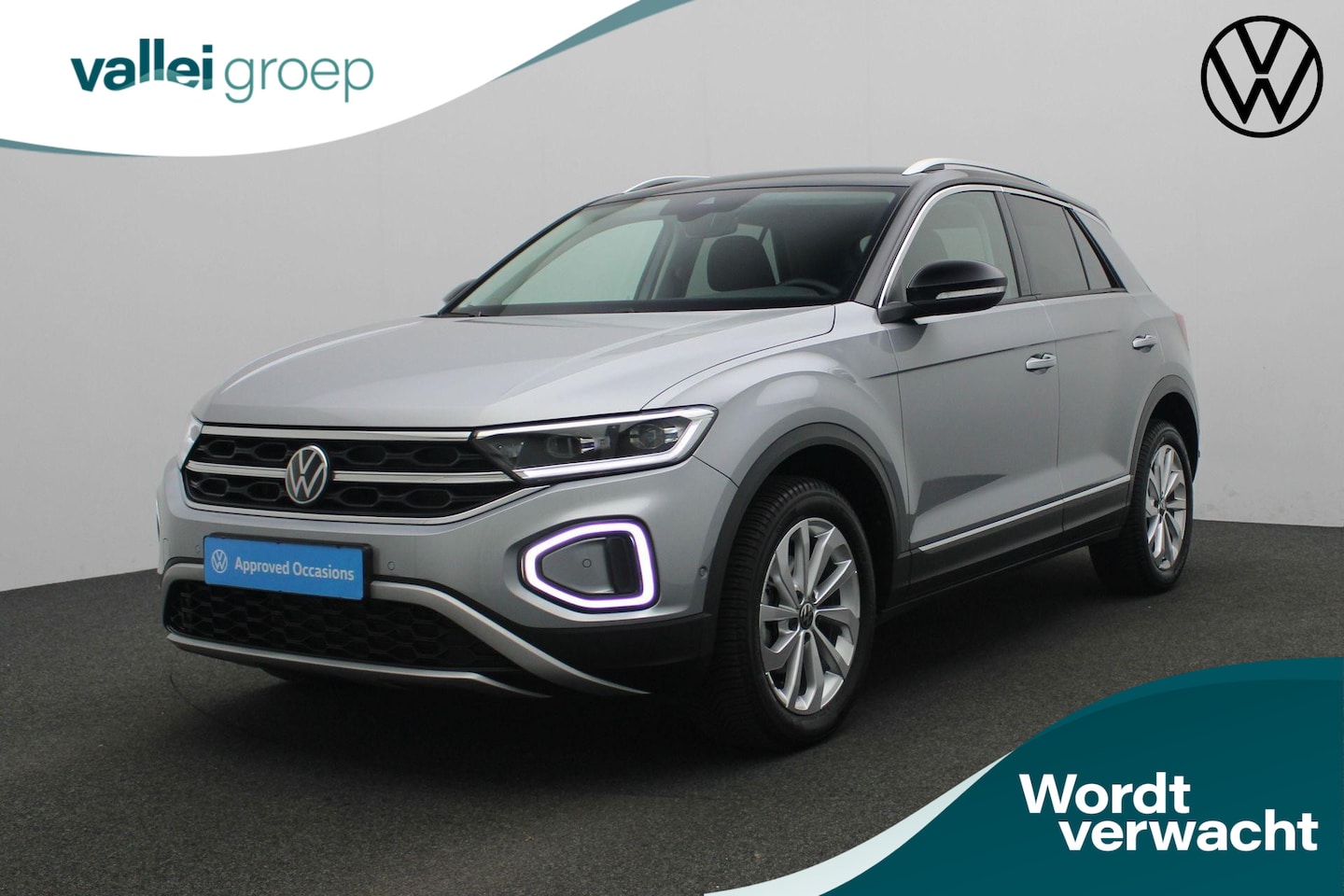 Volkswagen T-Roc - 1.0 TSI 110 pk Style | Navigatie | Stoelverwarming | Parkeersensoren voor/achter | Massage - AutoWereld.nl