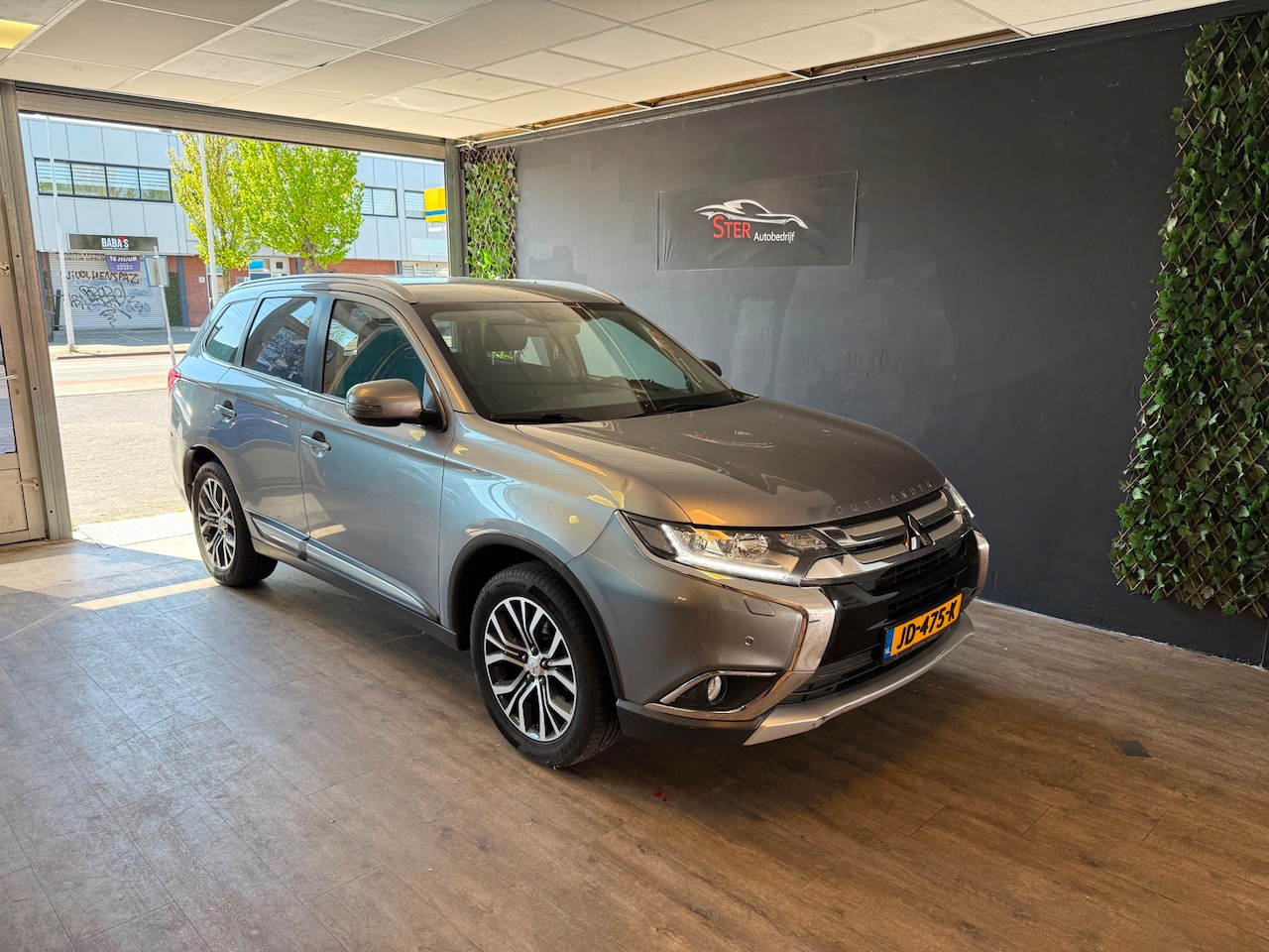 Mitsubishi Outlander - 2.0 Executive Edition 2.0 Executive Edition - AutoWereld.nl