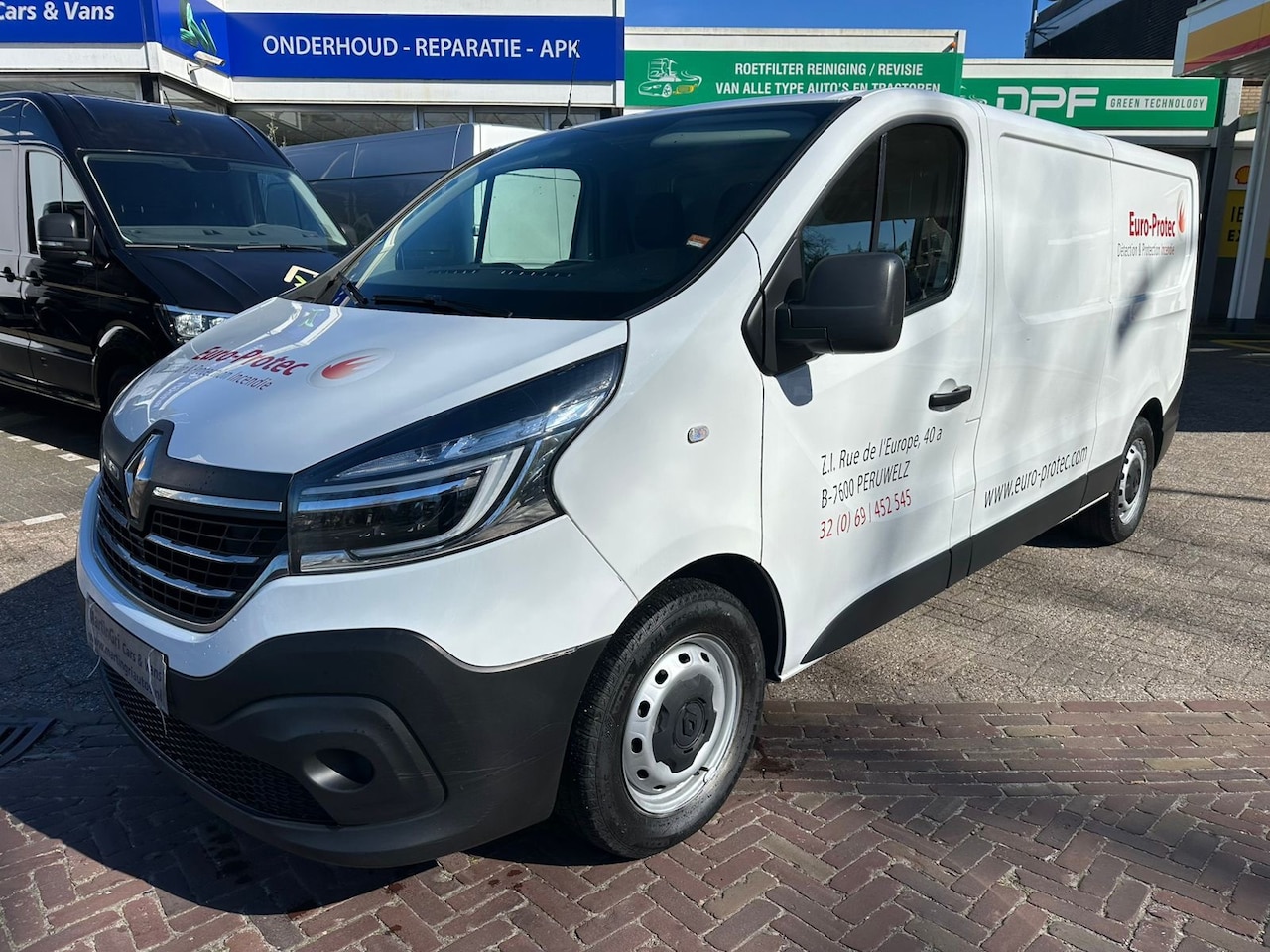 Renault Trafic - 2.0 dCi 120 T29 L2H1 Business 2.0 dCi 120 T29 L2H1 Business - AutoWereld.nl