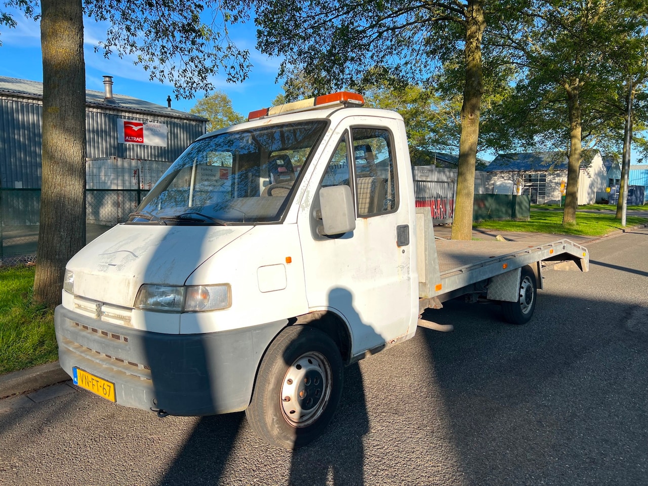 Peugeot Boxer - 350 L 2.5 - 1673KG laadvermogen - AutoWereld.nl