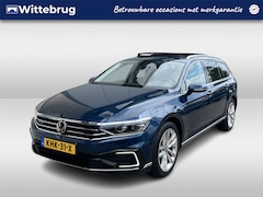 Volkswagen Passat Variant - 1.4 TSI PHEV GTE / AUTOMAAT/ PANO/ TREKHAAK/ DCC/ PARK.SENSOR + 360 CAMERA/ MEMORY SEAT/ E