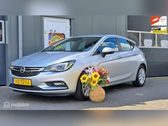 Opel Astra - 1.0 Business+