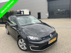 Volkswagen Golf - 1.4 TSI GTE DSGAutomaat/Panorama/Camera 2015