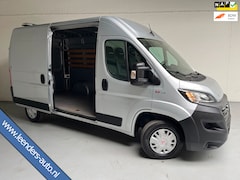 Fiat Ducato - Automaat 30 2.3 MultiJet 140pk euro6 L2H2 3Persoons Airco Navigatie Trekhaak Zilvergrijs M