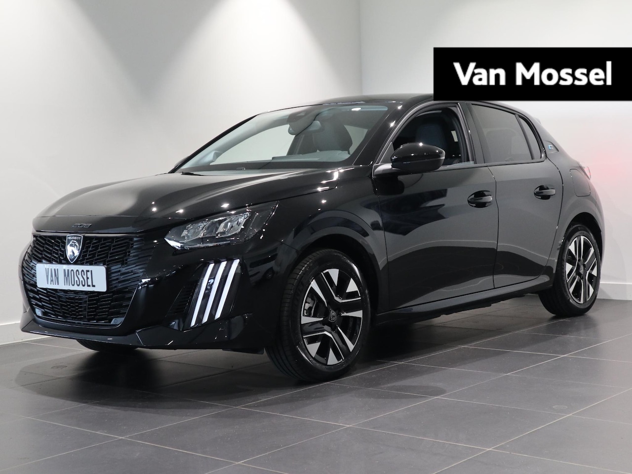 Peugeot 208 - Hybrid 110 e-DCS6 Allure CARPLAY - CAMERA - SNEL LEVERBAAR - AutoWereld.nl