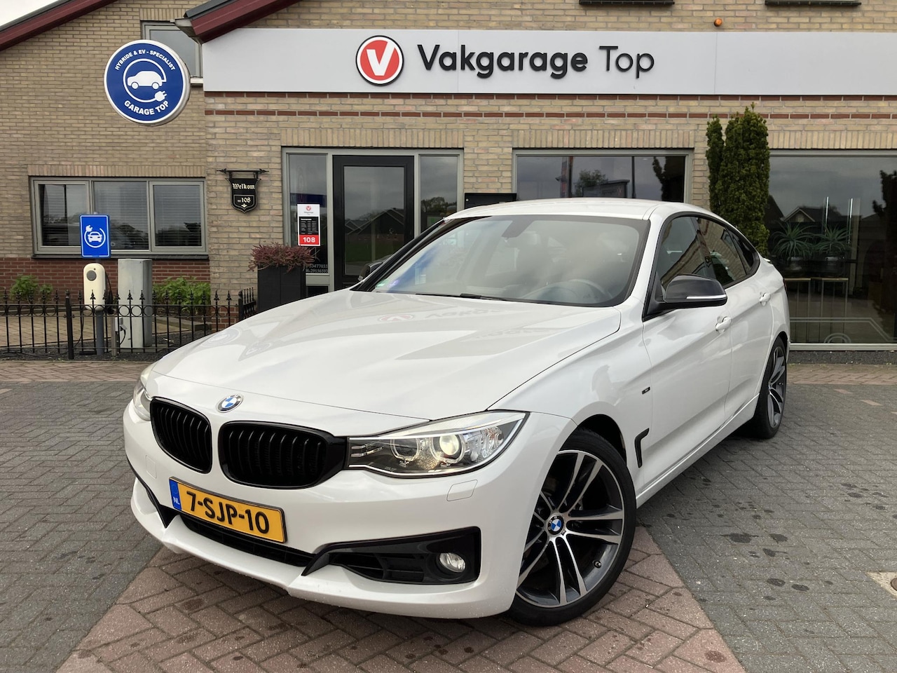 BMW 3-serie Gran Turismo - GT 320i High Executive | Leder | Xenon | Navi | - AutoWereld.nl