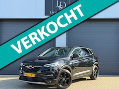 Opel Grandland X - 1.2 Turbo PANO / CARPLAY / CAMERA / AUTOMAAT / STUURVERWARMING / WINTERPAKKET /