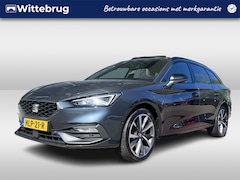SEAT Leon Sportstourer - 1.4 TSI eHybrid PHEV FR / Panorama dak / Memory / Full Led / Suede bekleding / Camera / 18