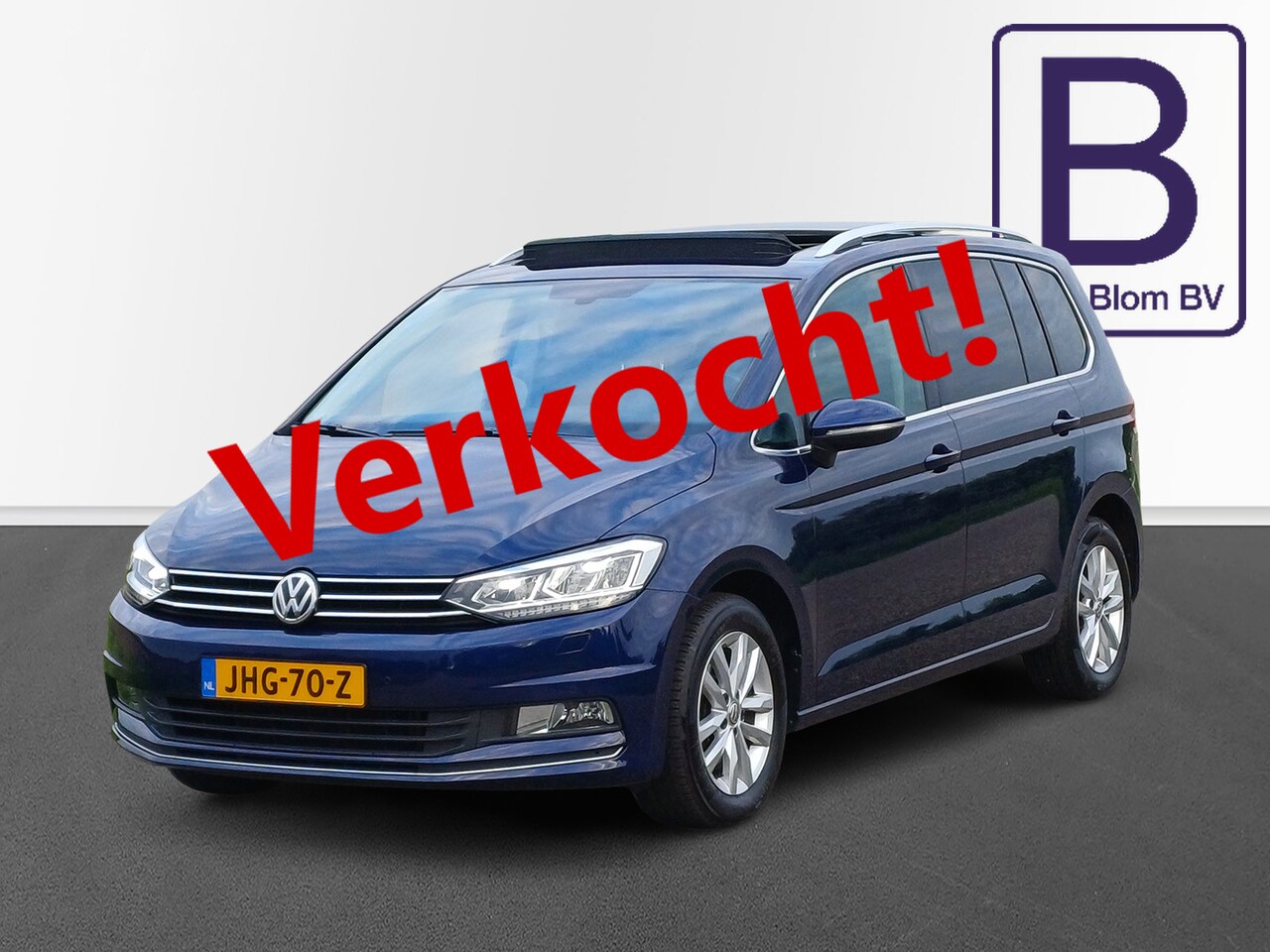 Volkswagen Touran - 1.8 TSI Highline /Prachtige auto!/Pano/Camera/Cruise/Navi/ - AutoWereld.nl
