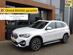 BMW X1 - SDrive20i VDL Nedcar Edition 59.000km | Panoramadak | HarmanKardon | Camera | Elektr.klep