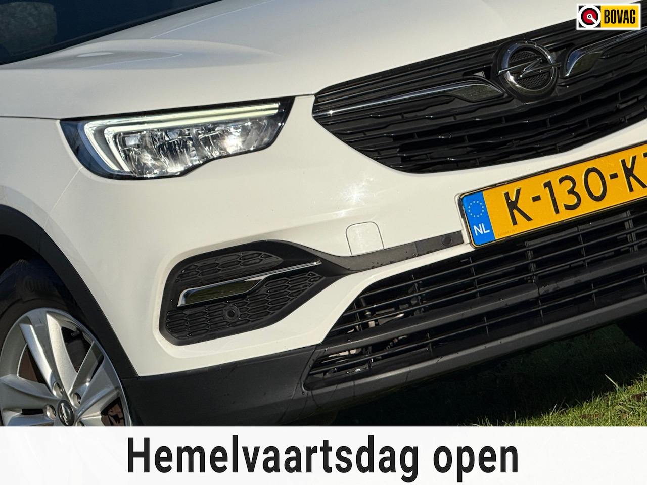 Opel Grandland X - 1.2 Turbo Business Edition - Summit White - Camera/Carplay/Clima - AutoWereld.nl